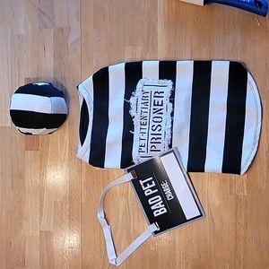 Prisoner dog halloween costume